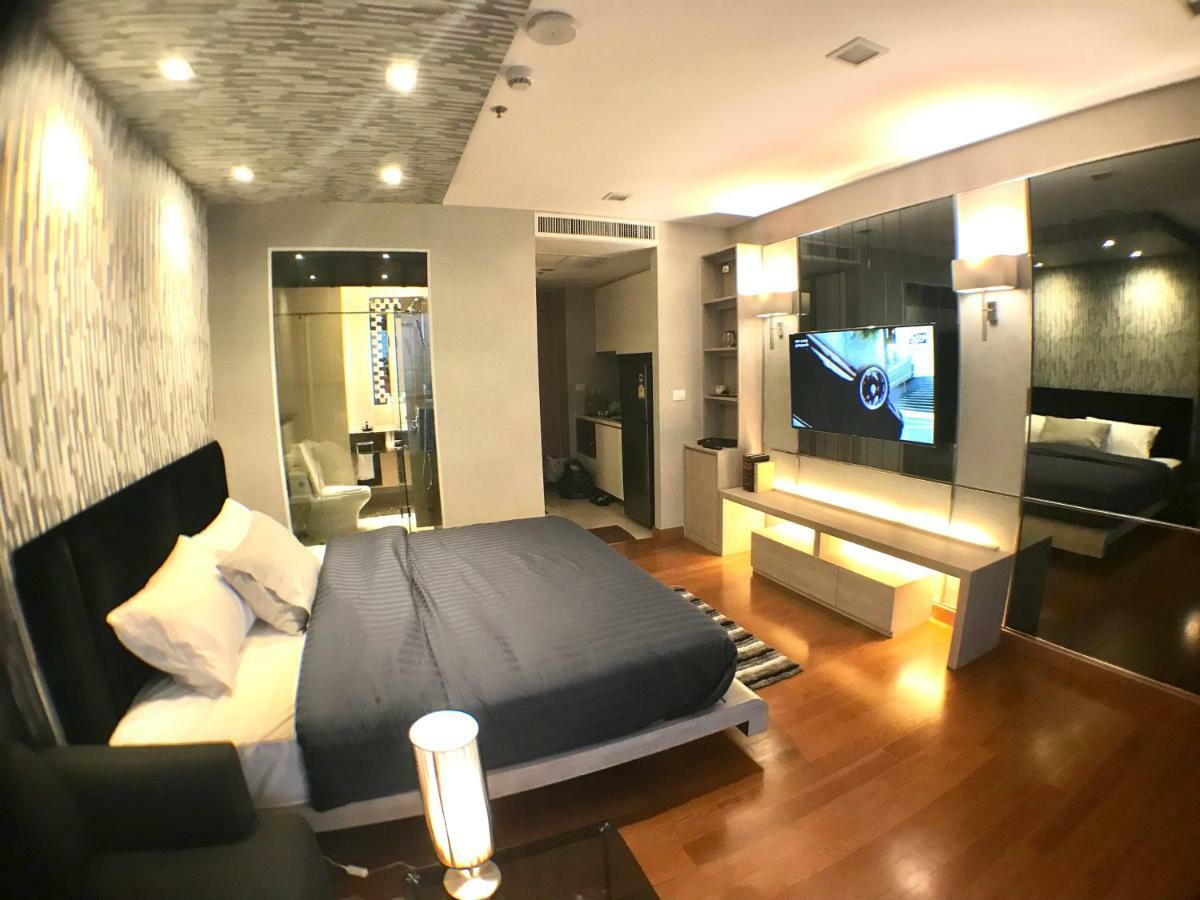 Luxurious Beachfront Pattaya Exterior foto
